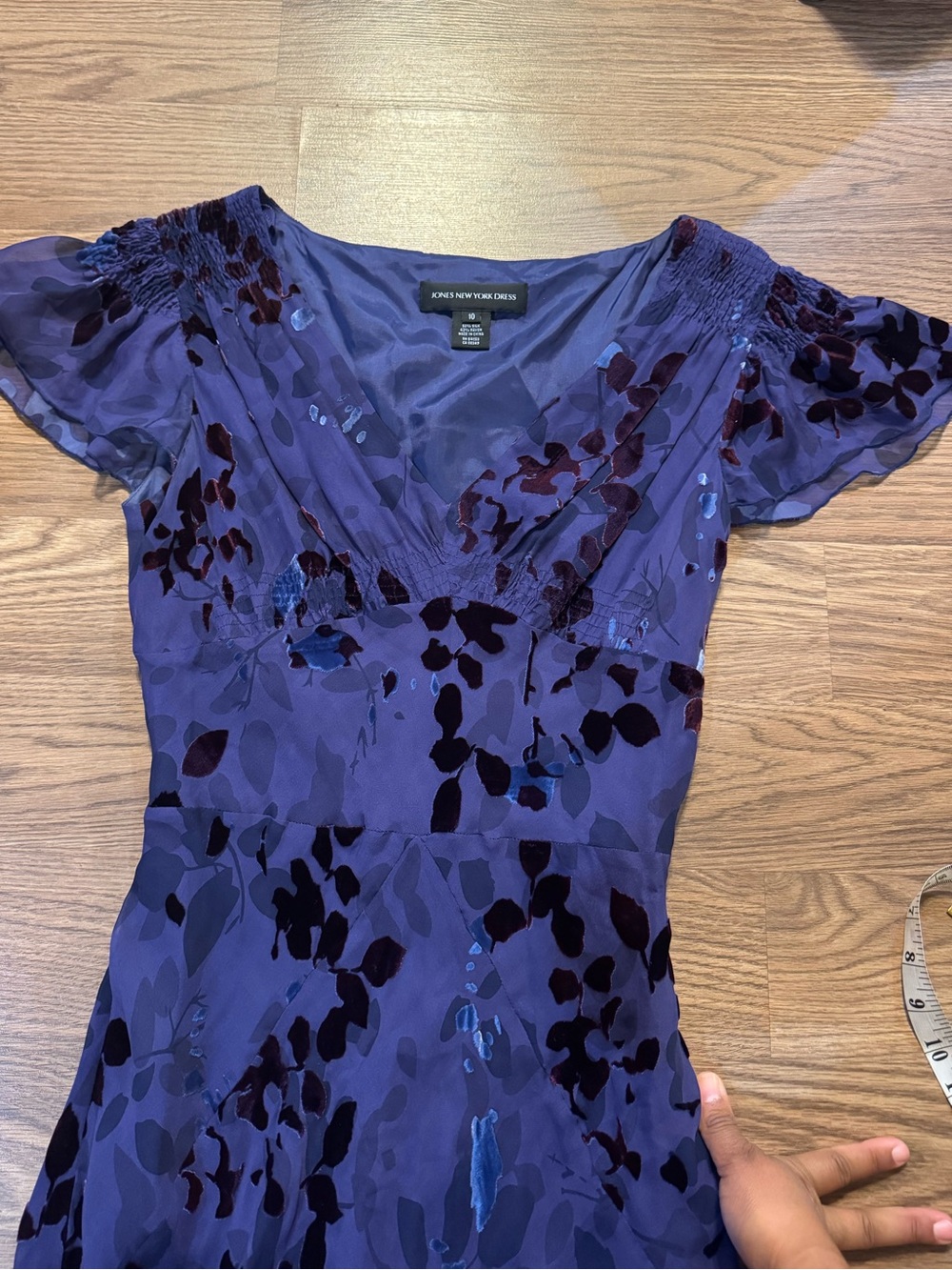 Jones New York Purple Velvet Floral V‑Neck Midi Dress - Picture 8 of 12